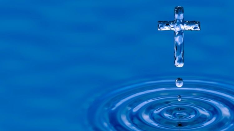 Воду на Крещение 2019 освящают в храмах 18 и 19 января