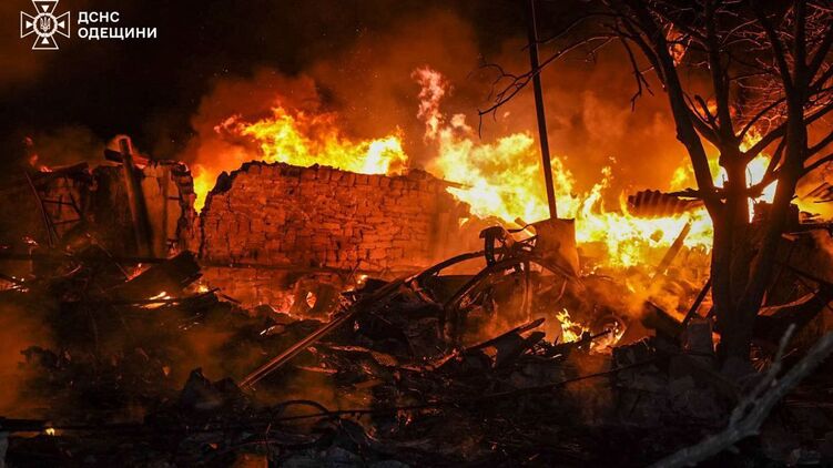 Последствия ночных ударов по Одесской области. Фото: ГСЧС