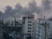 "Карты не принимают, воды нет, лимит на бензин". Жительница Тегерана рассказала об обстановке в городе 