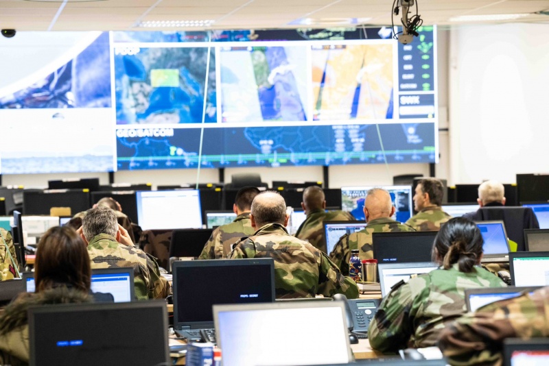 учения во Франции Orion 23