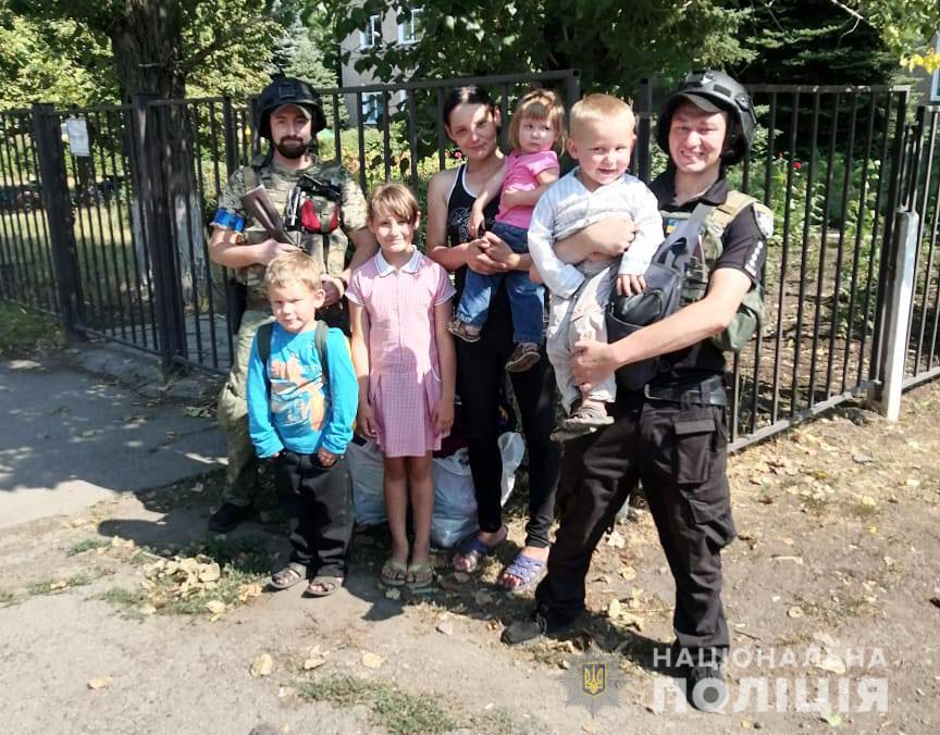 Детей будут эвакуировать даже при согласии только одного родителя