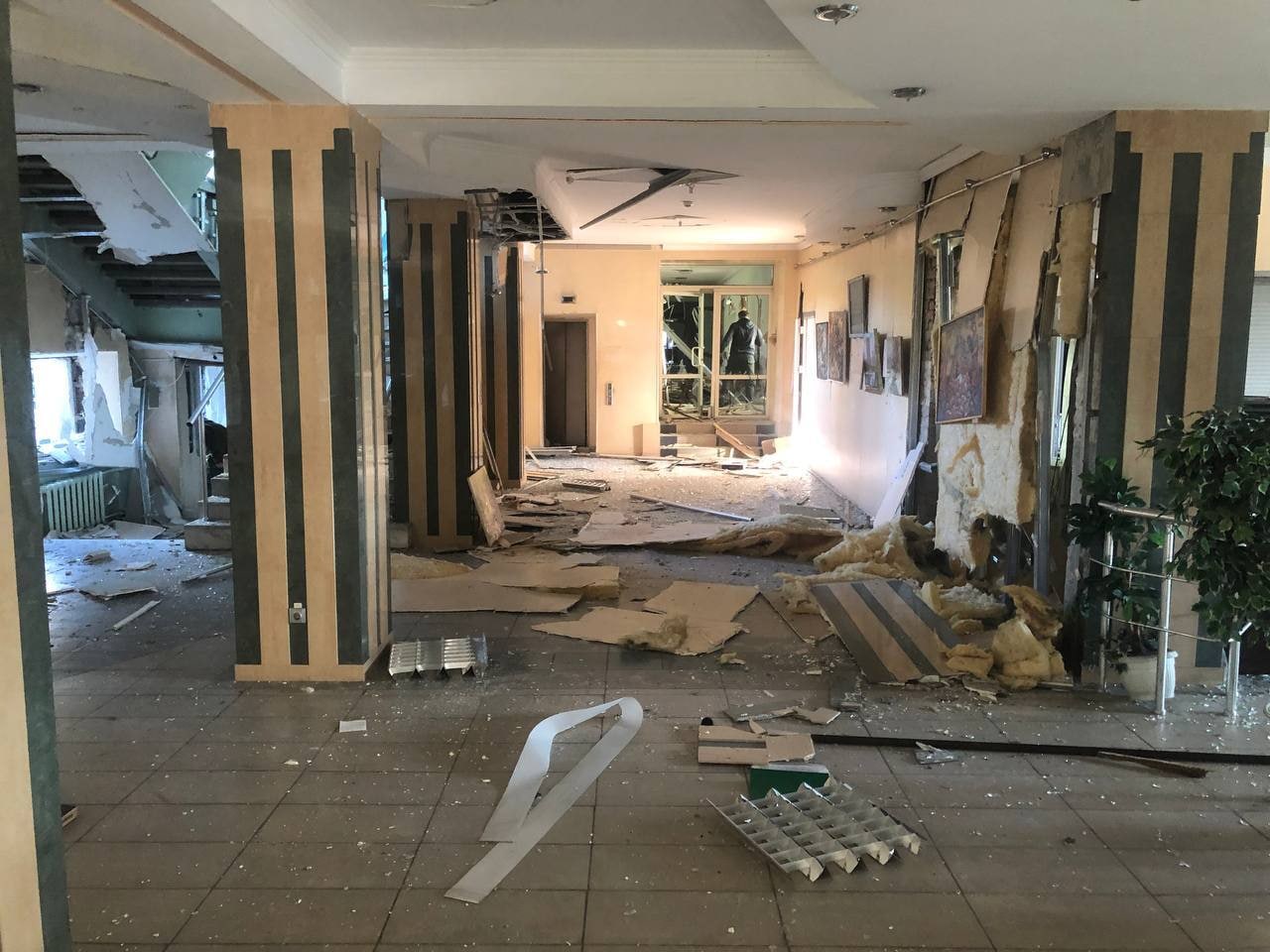 Обстрел горсовета Донецка 16 октября