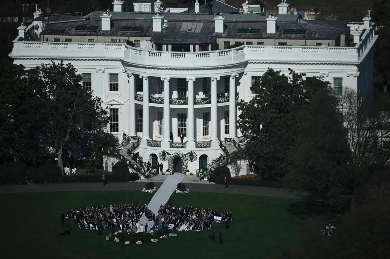 Байден выдал замуж свою внучку прямо в Белом доме