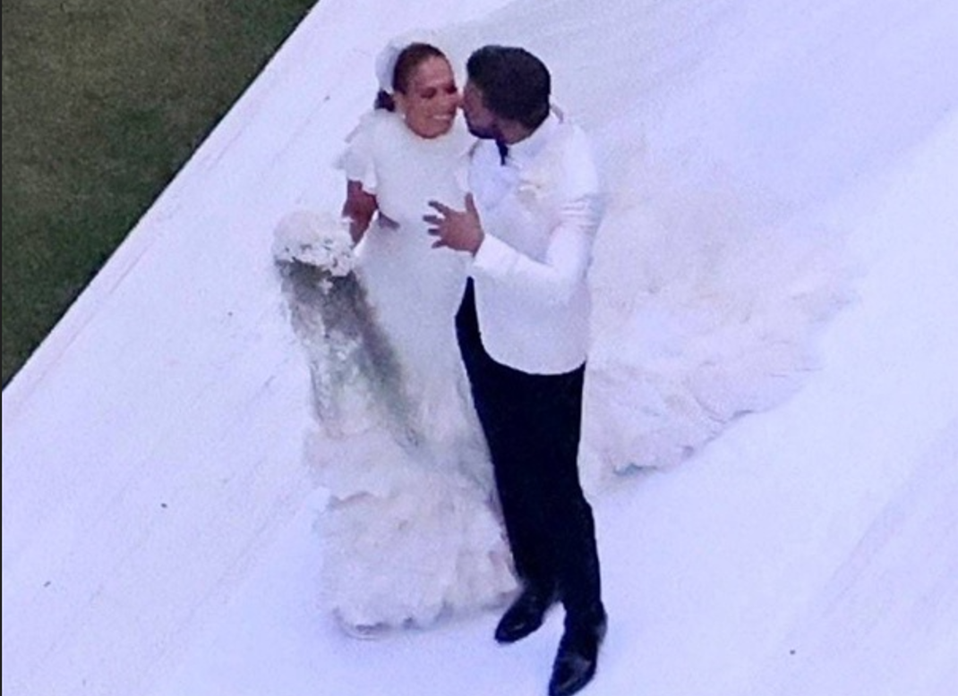 Бен Аффлек и Дженнифер Лопес поженились во второй раз