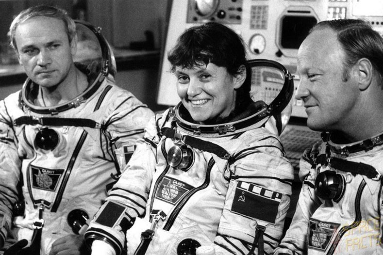 Космические сварщики Светлана Савицкая и Владимир Джанибеков