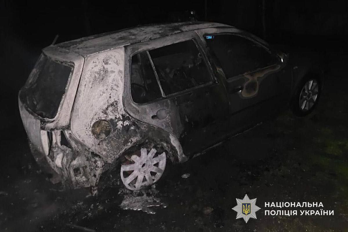 Фото сгоревшего авто. Источник - Полиция