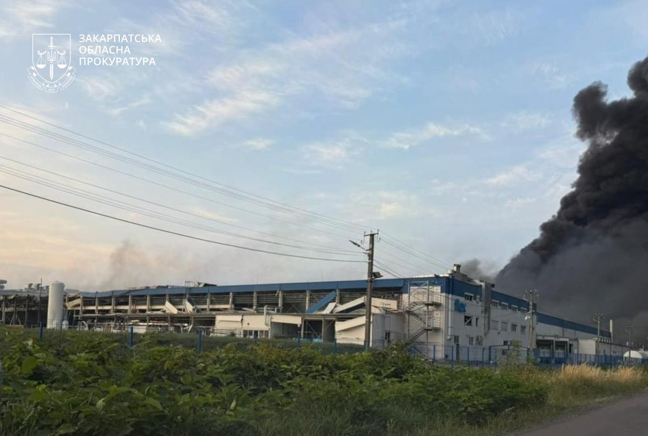 Фото наслідків ракетного удару (3). Джерело – прокуратура