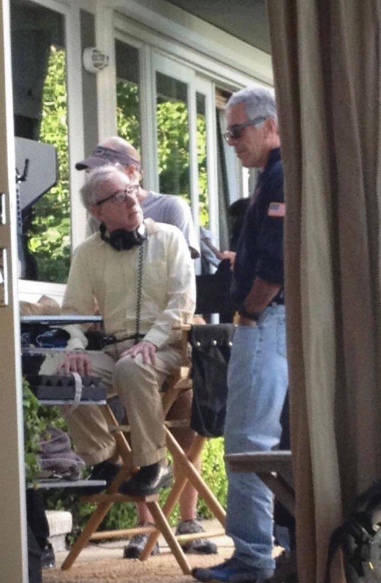 Фото Билла Гейтса и Джеффери Эпштенйа. Источник - Телеграм